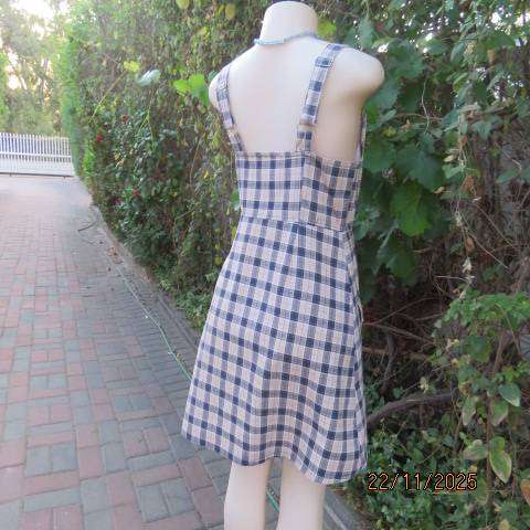 Navy white and mustard check dress-pinafore in cotton. Adjustable straps. Size 34