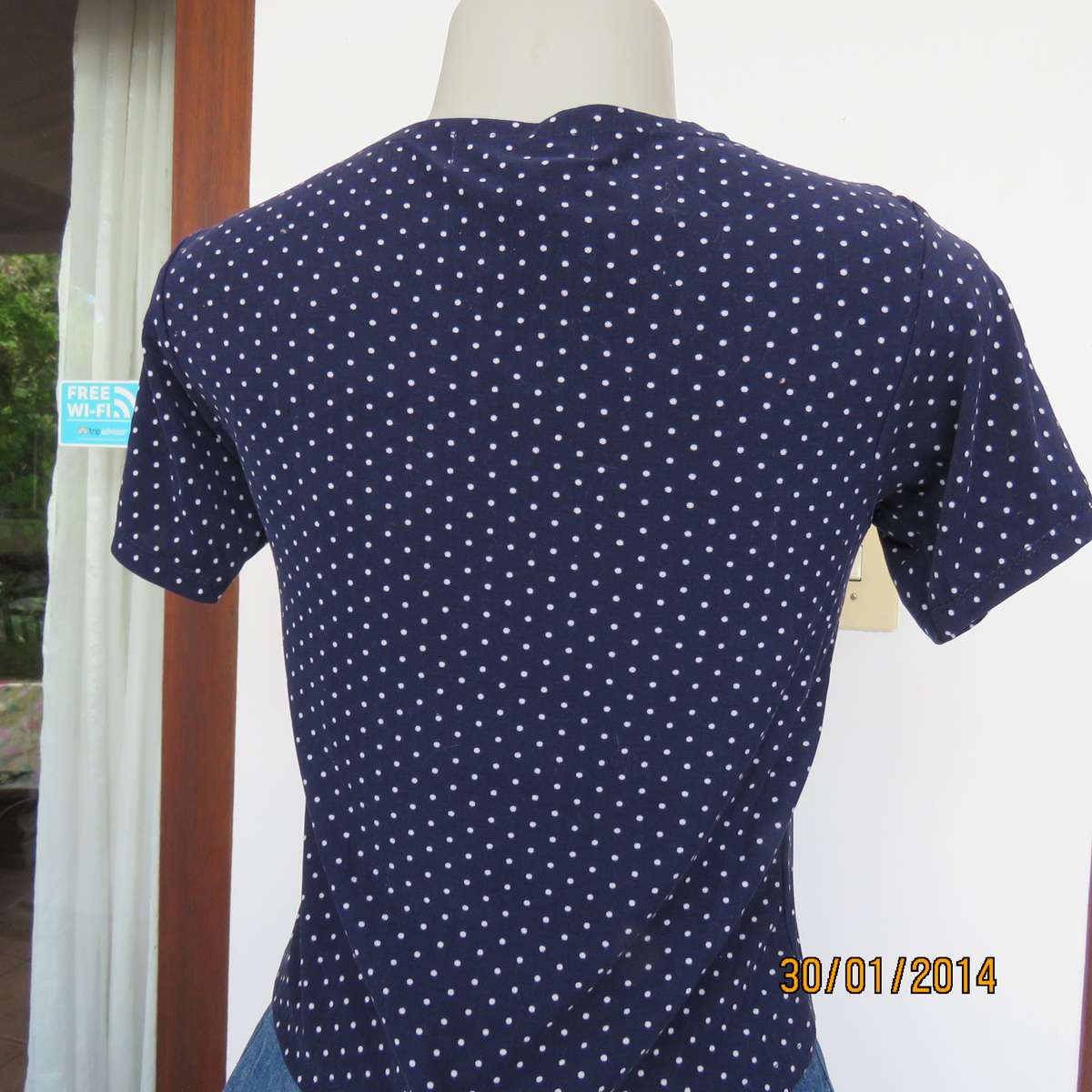 MAROUVIN cropped cotton stretch navy-white polka dot top.Size 32.
