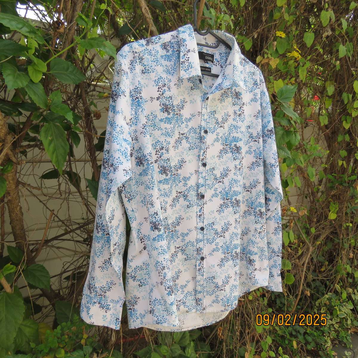 CIGNAL men's blue-white printed fitted size XL long sleeve shirt. chest 118cm
