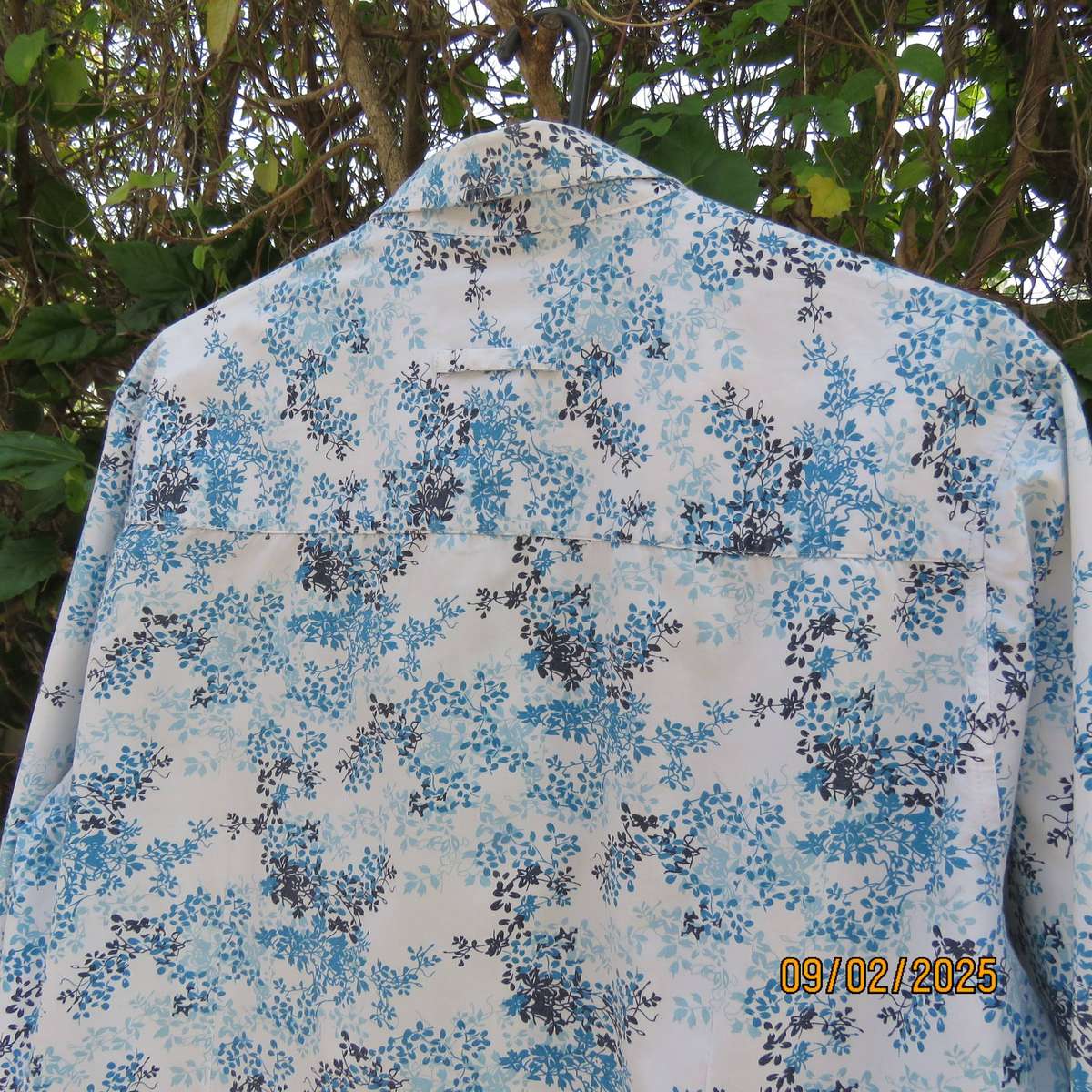 CIGNAL men's blue-white printed fitted size XL long sleeve shirt. chest 118cm