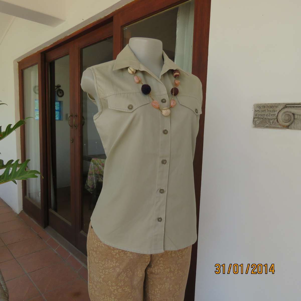 Cool ecru colour sleeveless 100% cotton open neck collar top.By SUPPLY Co. Size 36. As new condition