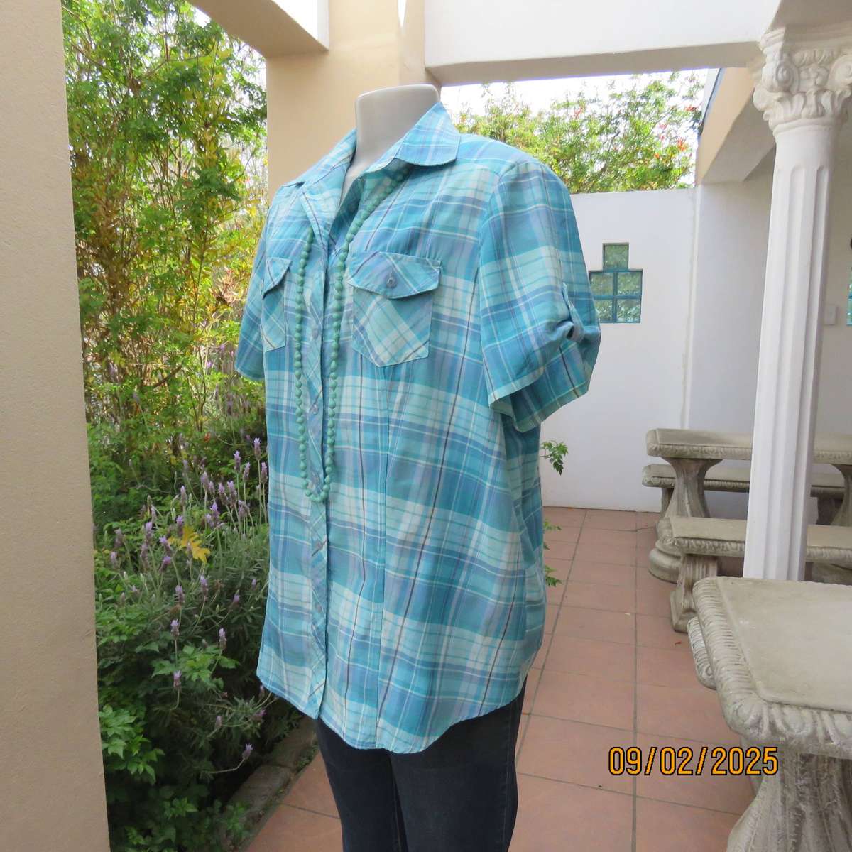 Blue-turquoise check ladies short sleeve shirt in size 42.