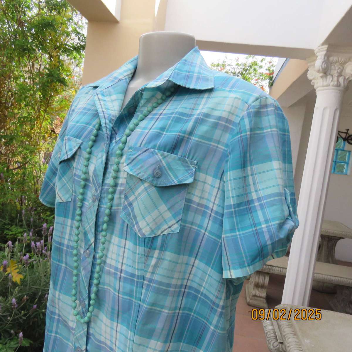 Blue-turquoise check ladies short sleeve shirt in size 42.
