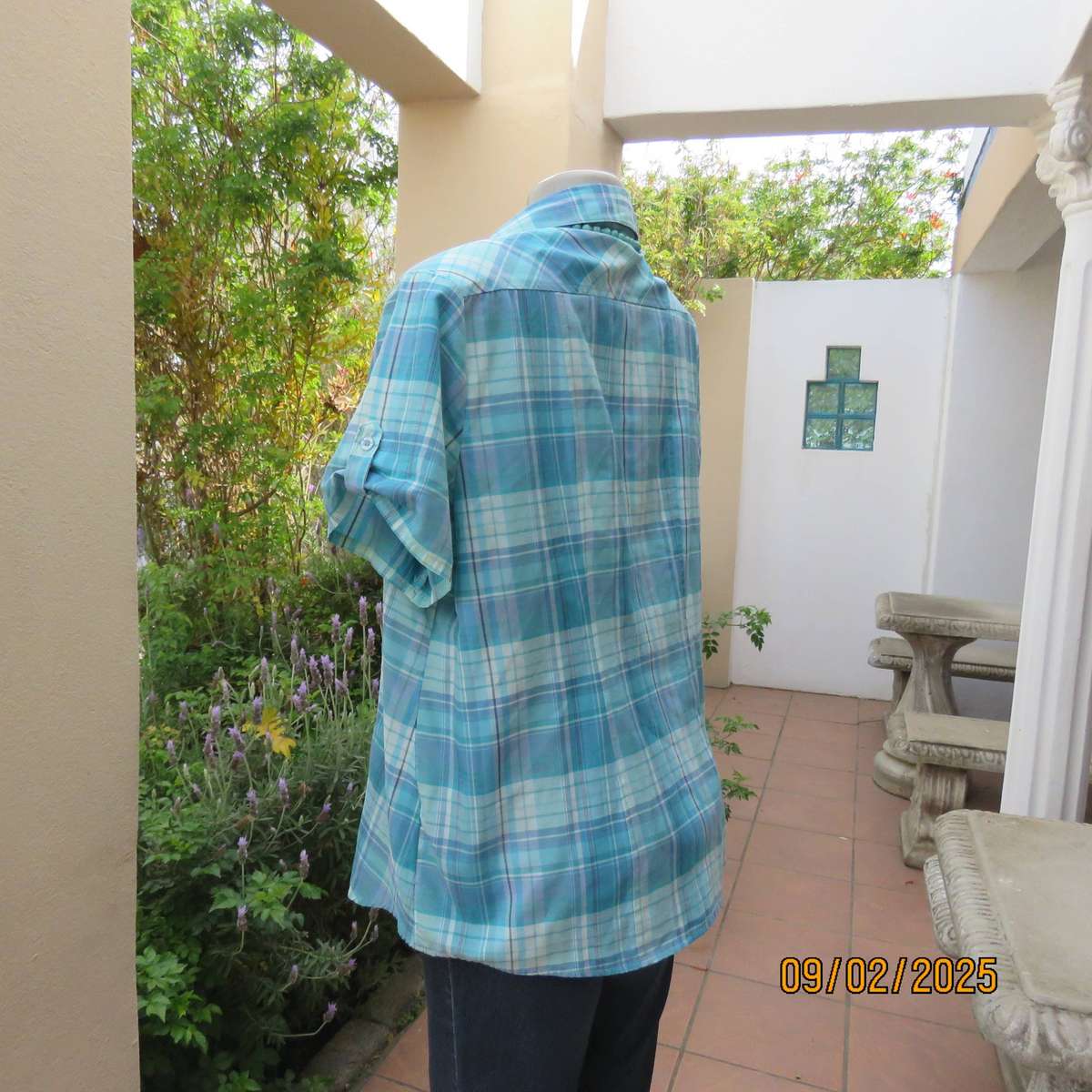 Blue-turquoise check ladies short sleeve shirt in size 42.