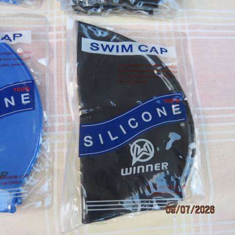 WINNER silicone high performance swim caps in blue and black and pink - 25 pcs