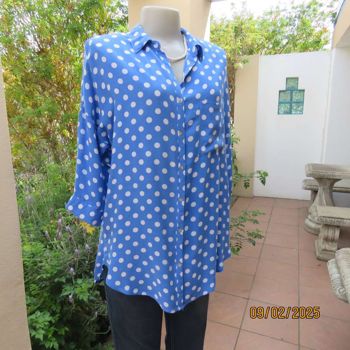 Cornflower blue with white polkadot button down top size 40
