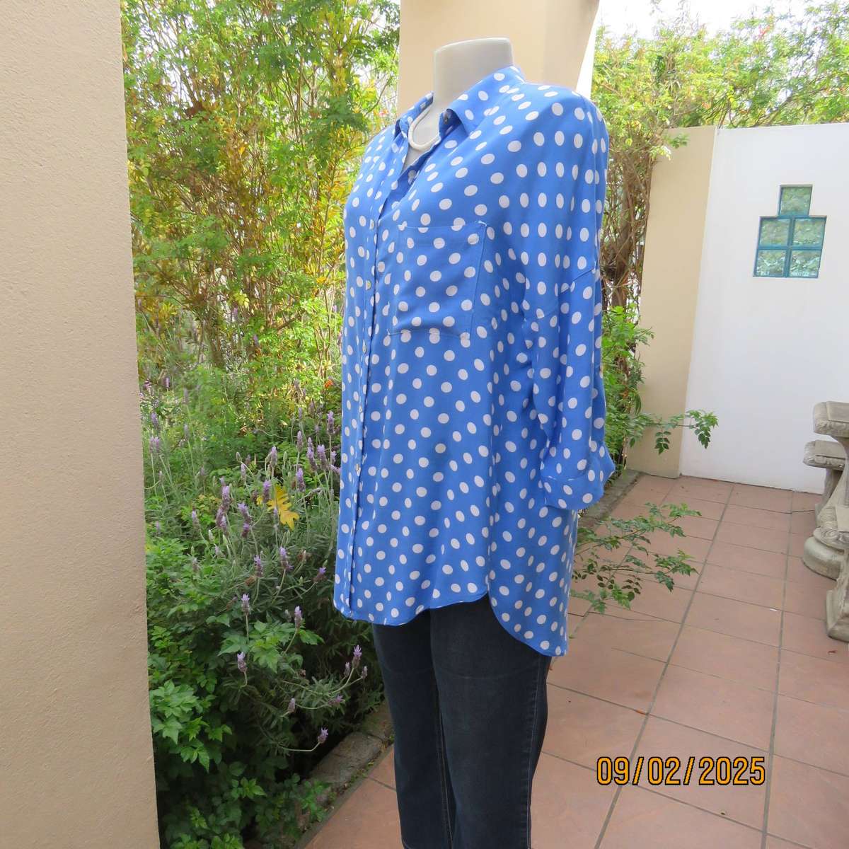 Cornflower blue with white polkadot button down top size 40