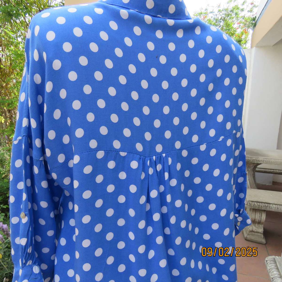 Cornflower blue with white polkadot button down top size 40
