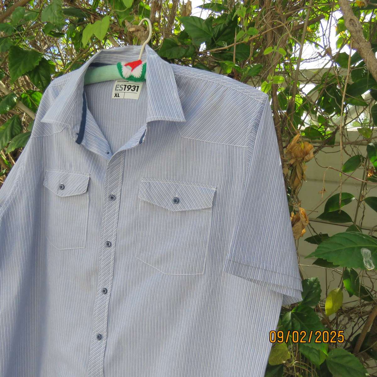 ES1931 blue-white vertical striped short sleeve cotton short sleeve shirt size XL.