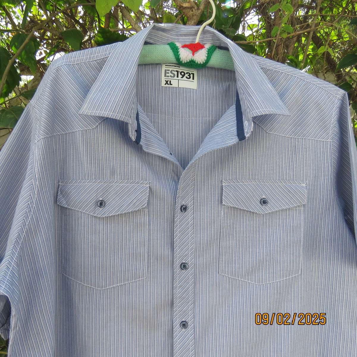 ES1931 blue-white vertical striped short sleeve cotton short sleeve shirt size XL.