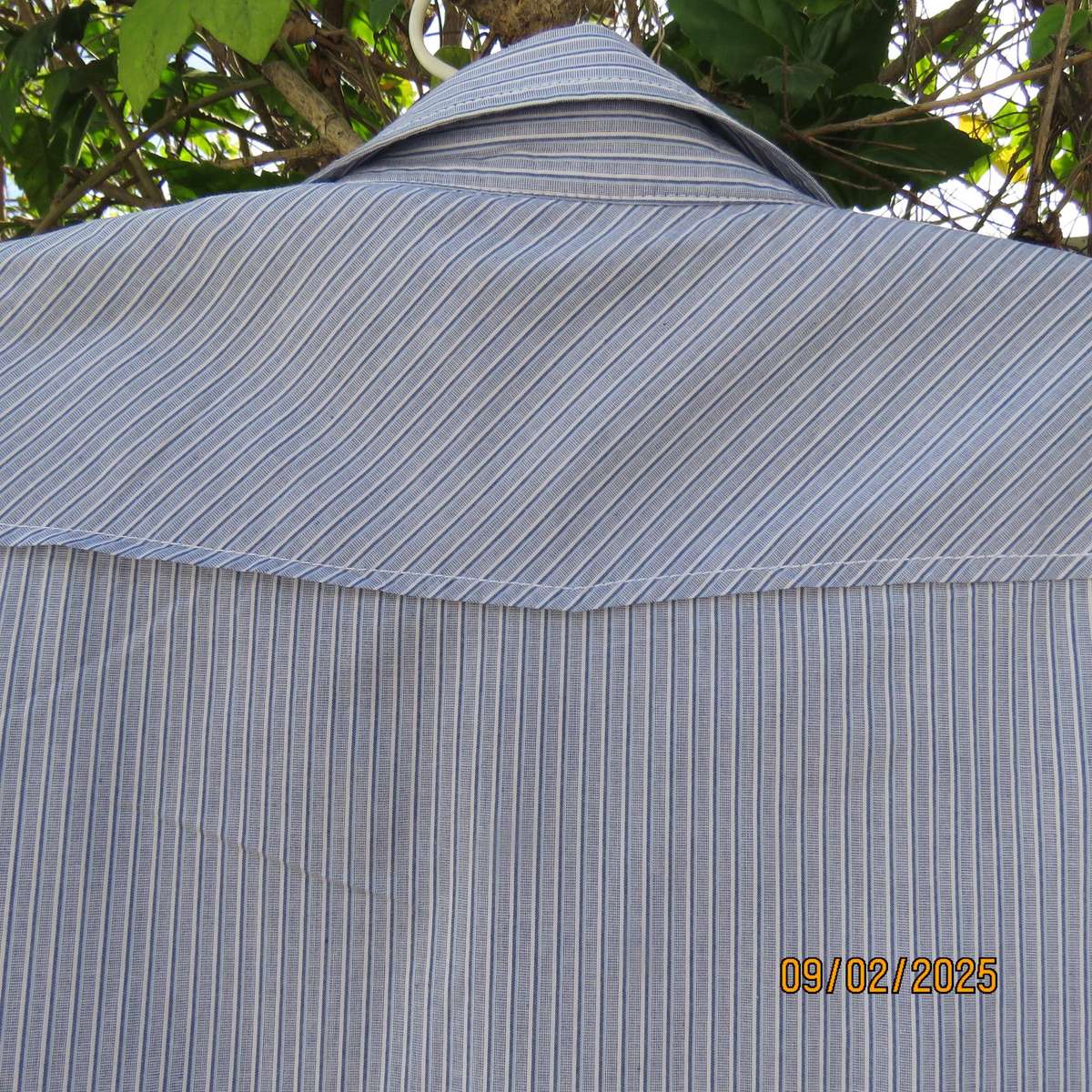 ES1931 blue-white vertical striped short sleeve cotton short sleeve shirt size XL.