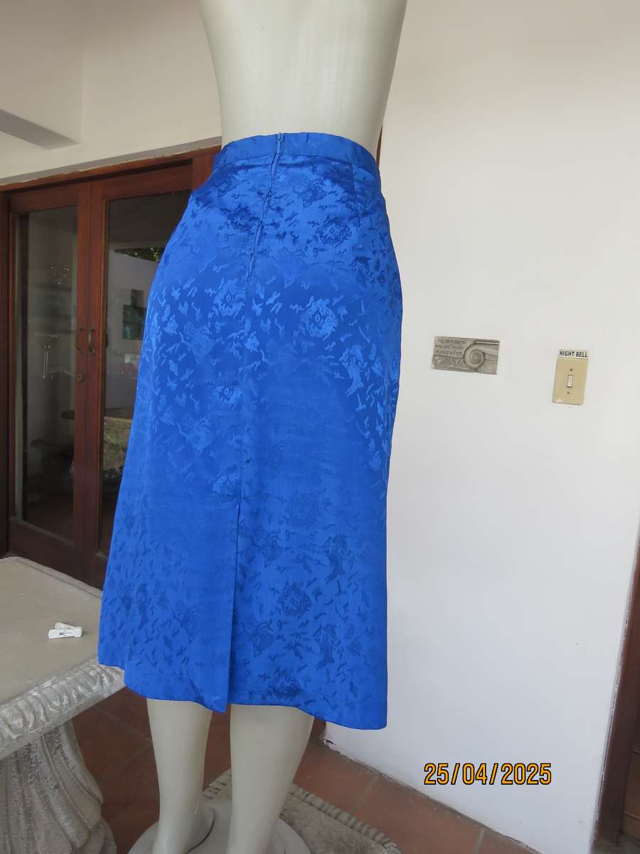 Embossed royal blue silky polyester fully lined pencil skirt size 36. As new