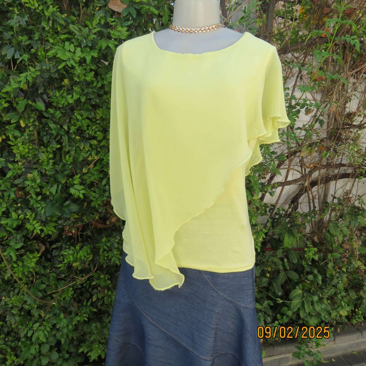 INSPIRE amber yellow sleeveless stretch cotton top with sheer overlay. Size 40