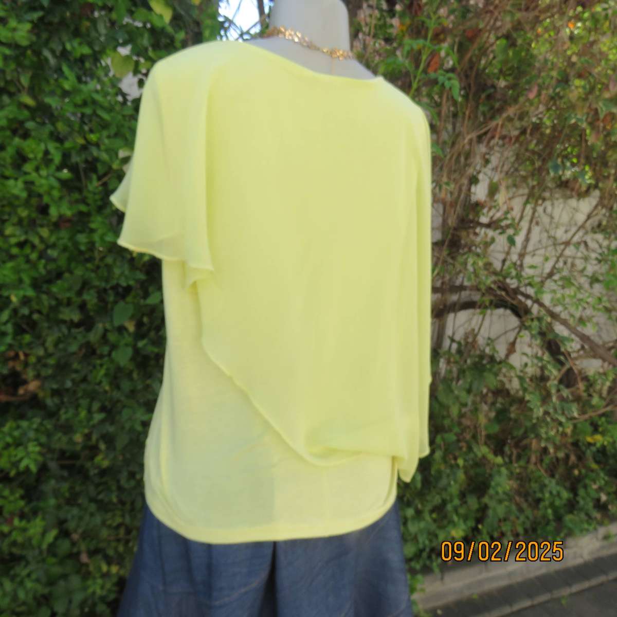 INSPIRE amber yellow sleeveless stretch cotton top with sheer overlay. Size 40