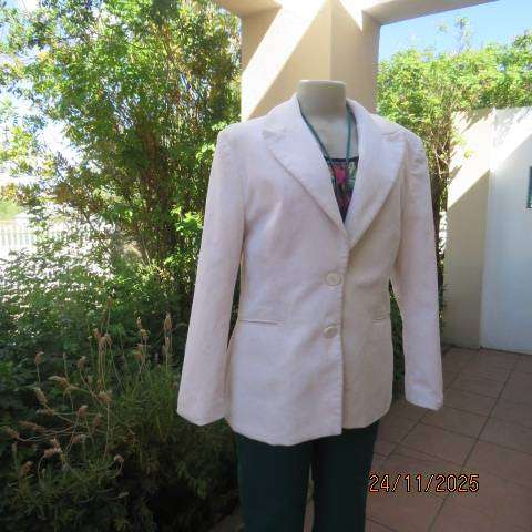 PALUCCI light cream corduroy fully lined long sleeve jacket 2 button closure. Size 36