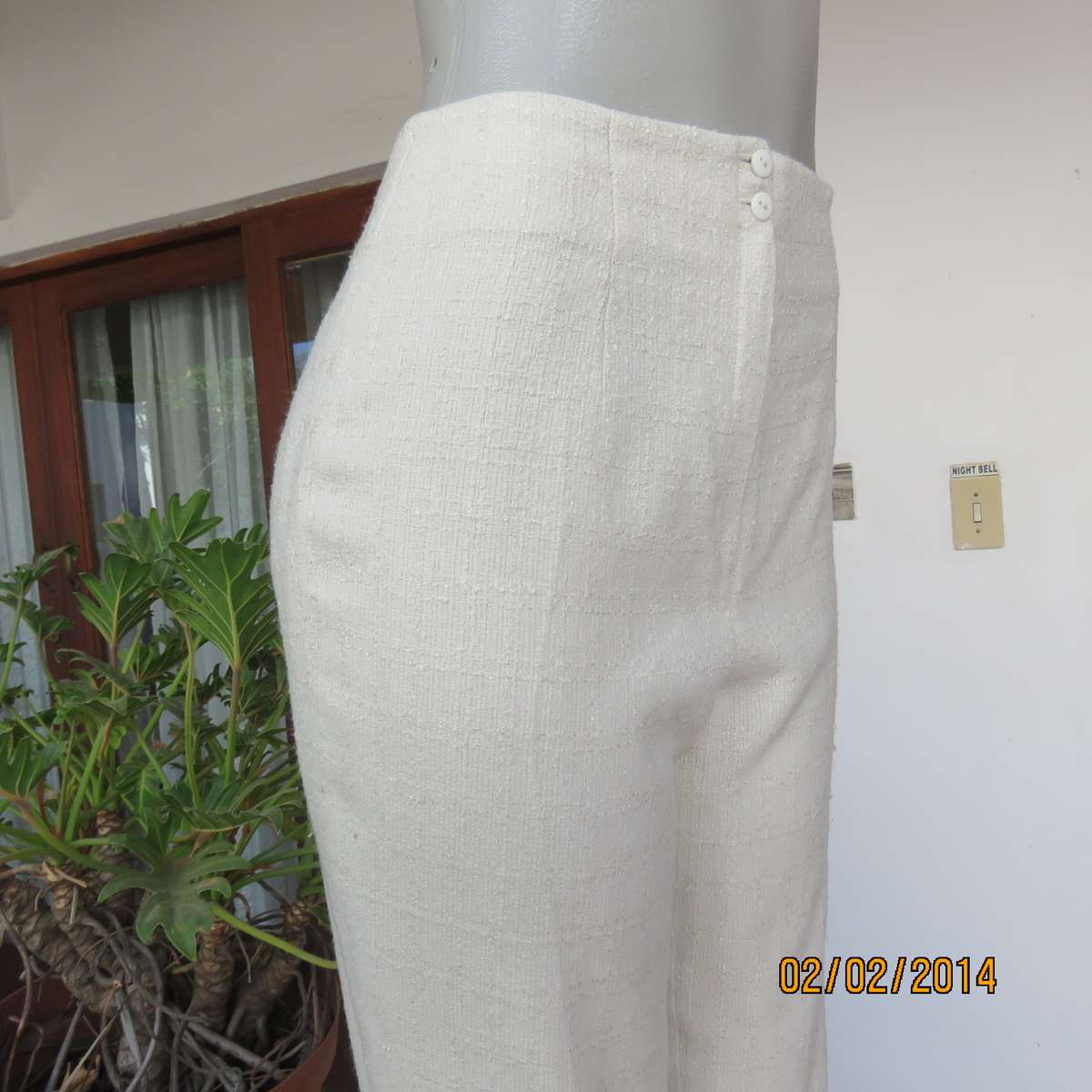 High waisted dream slim bandless pants best fit for size 35-11. Textured woo-polyester. Fully lined.