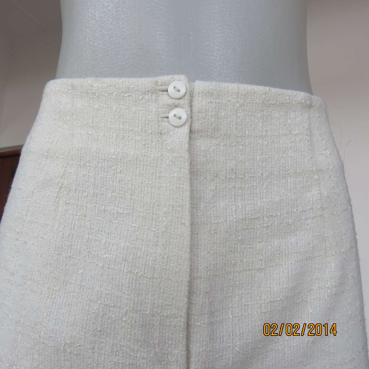 High waisted dream slim bandless pants best fit for size 35-11. Textured woo-polyester. Fully lined.