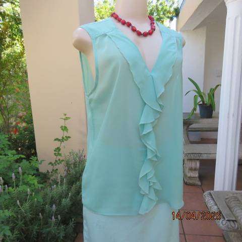 FASHION Express mint slip-over sheer polyester  V-neck top with double frill Size 38