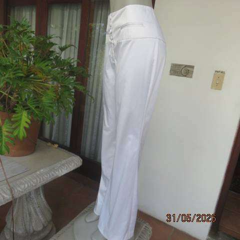 NOBLEWEAR collection cream polycotton stretch smart luxury bootleg pants size 36-38