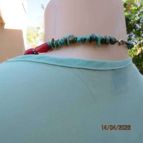 Unique necklace with red stones and turquoise small stones. Silver 925 latch