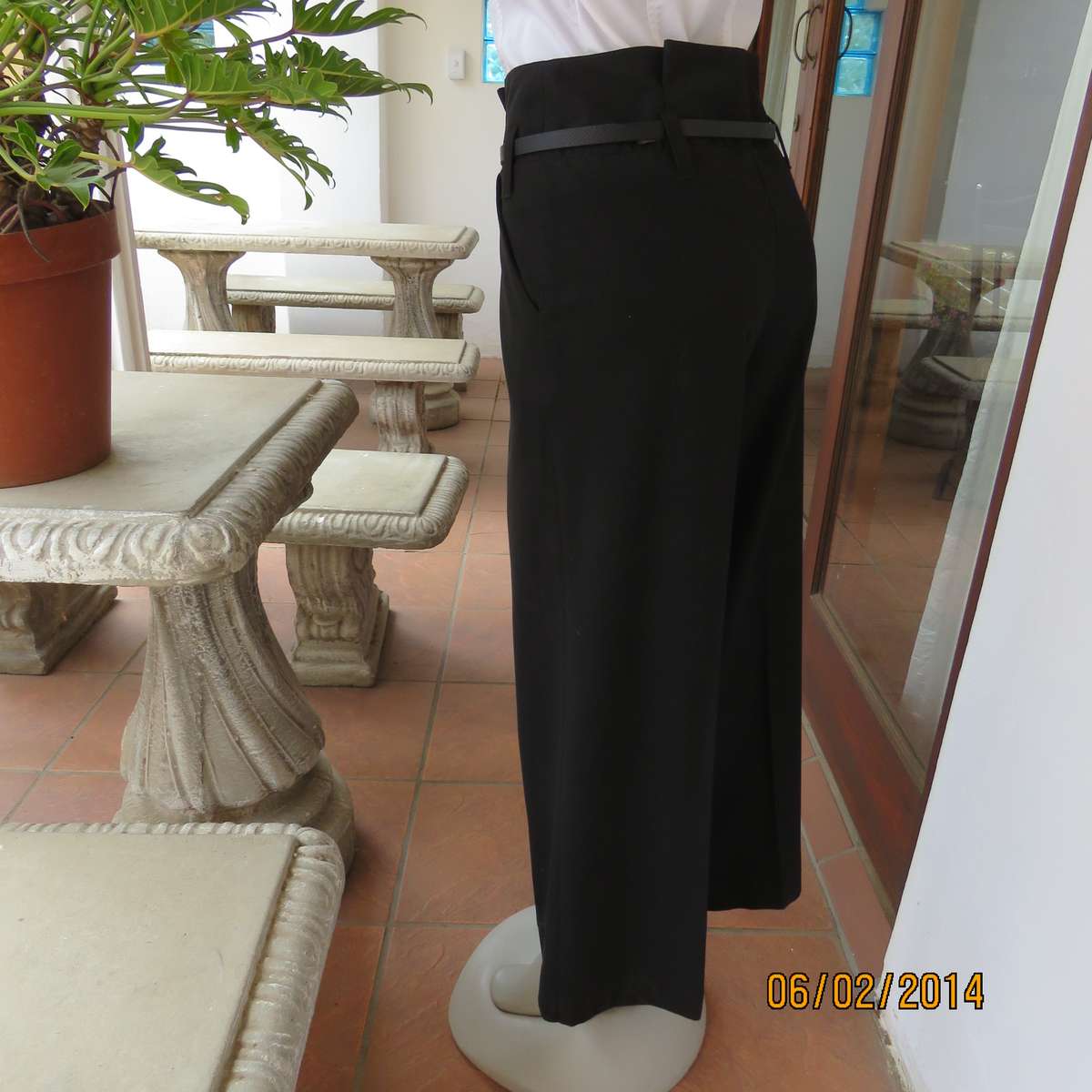 WOOLWORTHS black high waisted  poly-viscose stretch black pants. Size 34