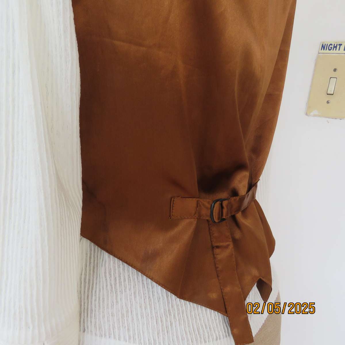 DUCHINI waistcoat in genuine brown stitched leather. Satin back. Size 34.