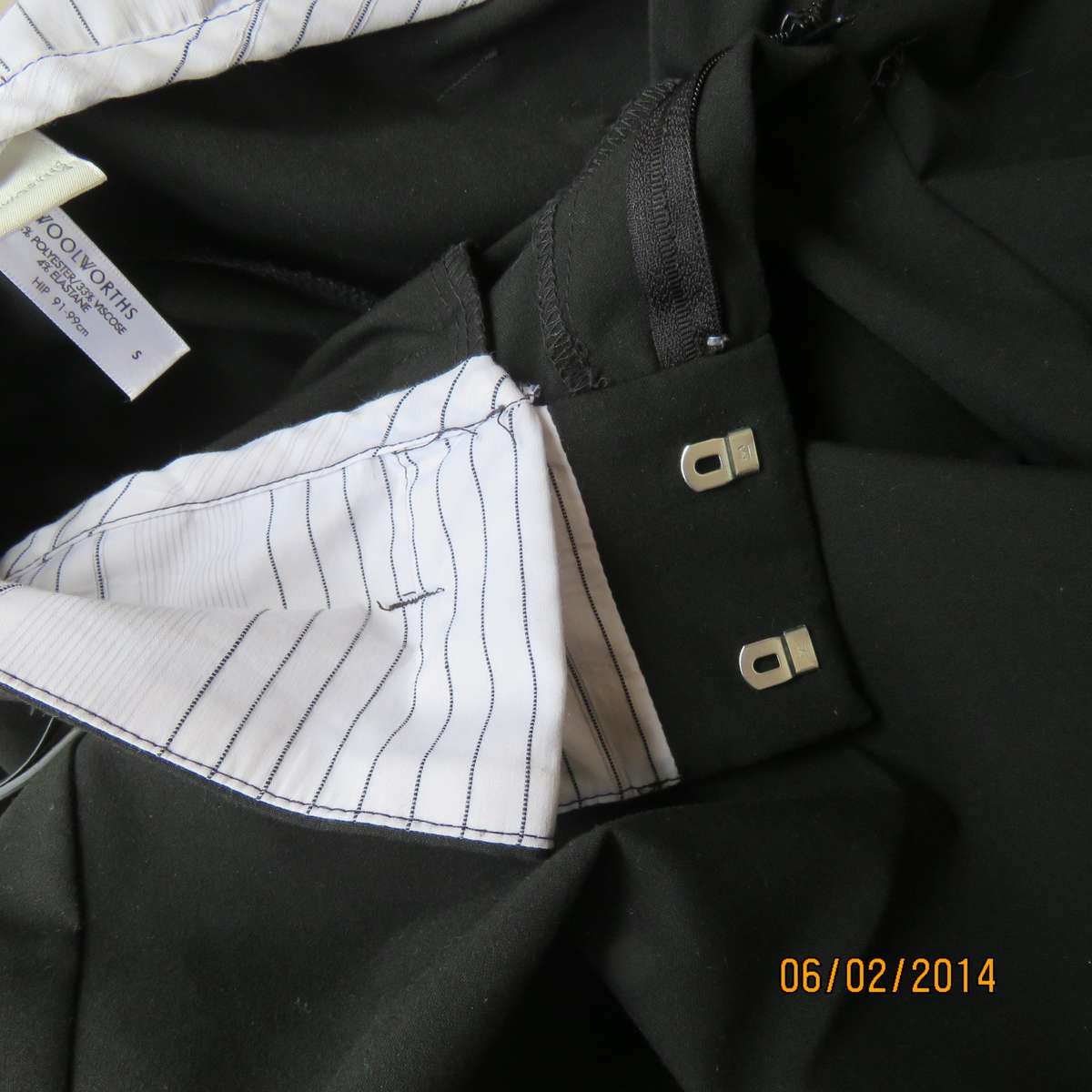 WOOLWORTHS black high waisted  poly-viscose stretch black pants. Size 34