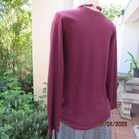 CU BE dark maroon ladies long sleeve cotton T-shirt size 30-32
