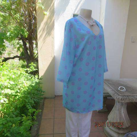 Tiffany blue with large lilac polkadots 2 layer sheer polyester long top. Size 38