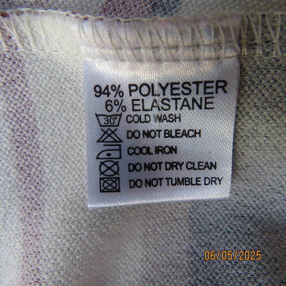 MASSUMI horizontal striped textured stretch polyester zip-up long sleeve size 32-34 top
