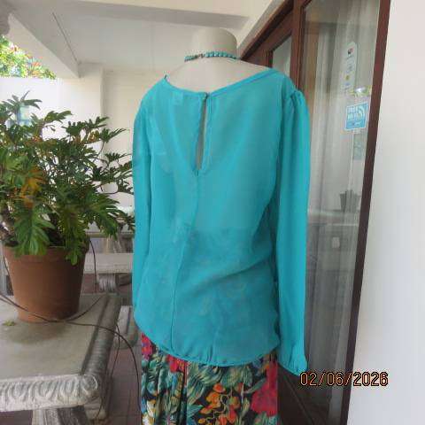 Legit jade green long sleeve slip-over polyester top with wide scooped neckline size 38