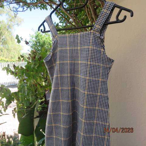 Kids Exact pinafore in black, white & yellow, stretch polyester, for 7-8 years
