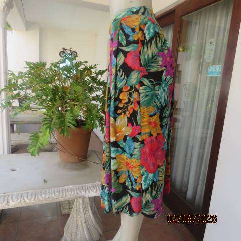 ELISSE vintage colourful skirt in slightly creased polycotton  size 38