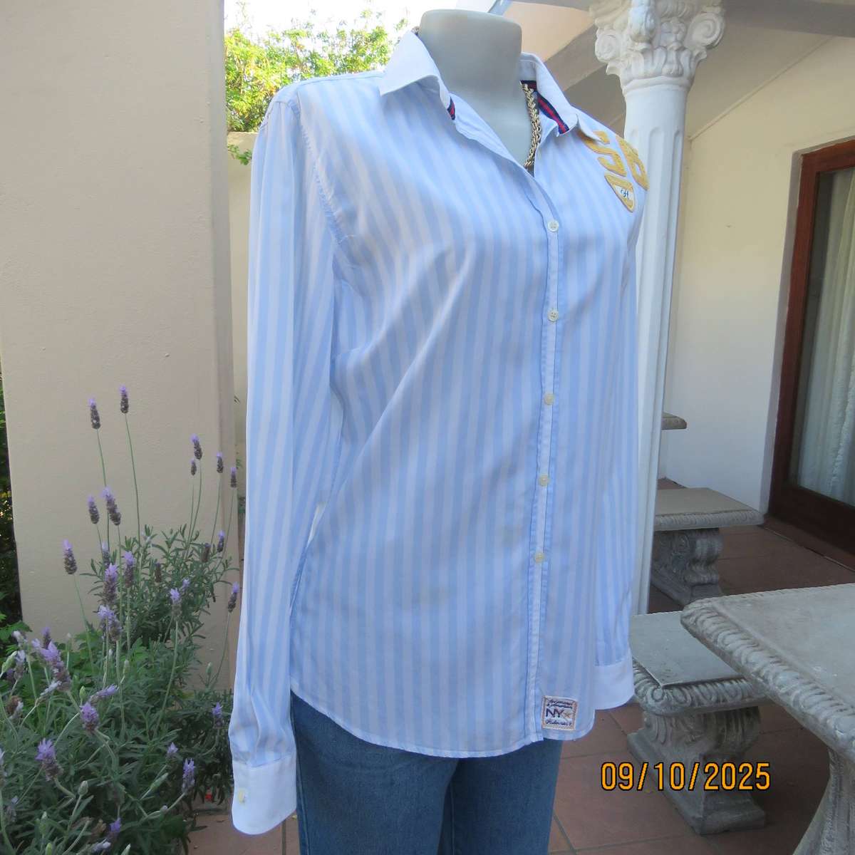 HUBERMAN'S N.Y. blue-white long sleeve vertical striped ladies shirt. Size 38-40.