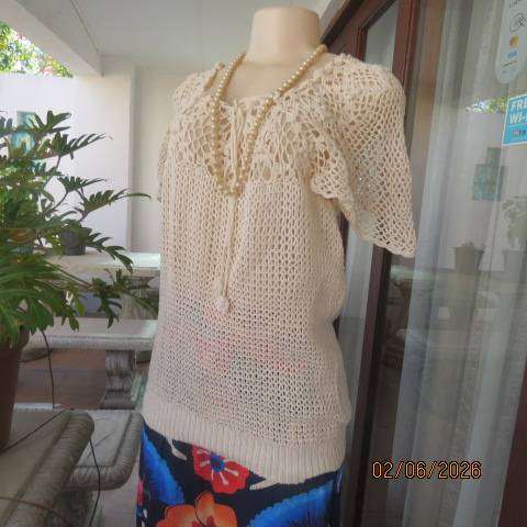 Rich cream crochet slip-over top in 100% cotton, size 38-40