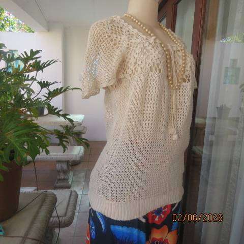 Rich cream crochet slip-over top in 100% cotton, size 38-40