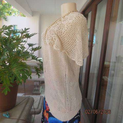 Rich cream crochet slip-over top in 100% cotton, size 38-40
