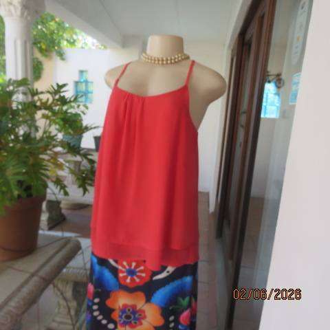 EXACT crimson summer strappy top with 2 layers and round neckline, size 36