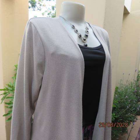 Waterfall style open hanging ecru long sleeve cardigan in polyester stretch knit size 42