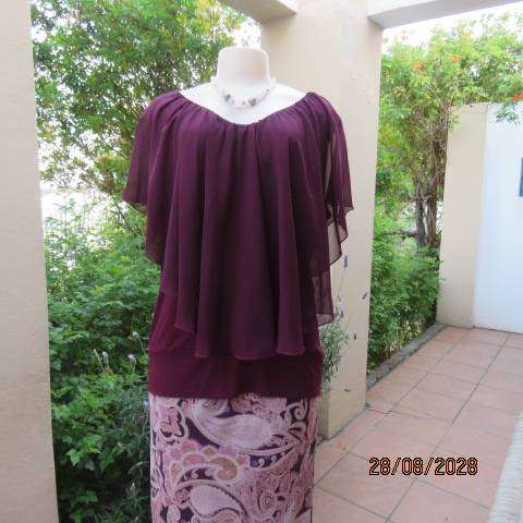 ZETA maroon stretch viscose sleeveless banded seamline top with sheer overlayer, size 46