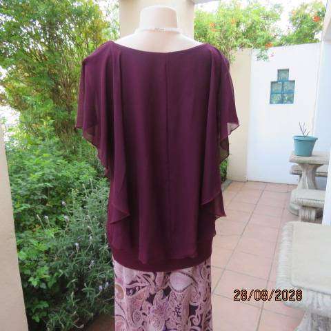 ZETA maroon stretch viscose sleeveless banded seamline top with sheer overlayer, size 46