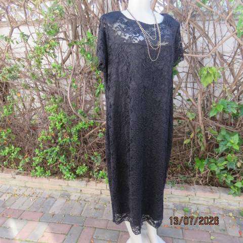 Daniel Hechter black stretch acrylic lace lined shift dress see-through yoke tiny sleeves size 44-46