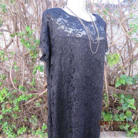 Daniel Hechter black stretch acrylic lace lined shift dress see-through yoke tiny sleeves size 44-46