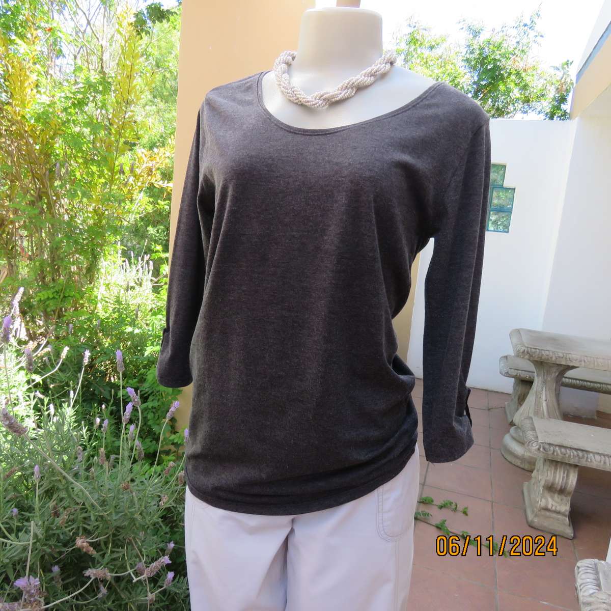 Mottled grey polycotton stretch top size 36-38. Bracelet length sleeves.