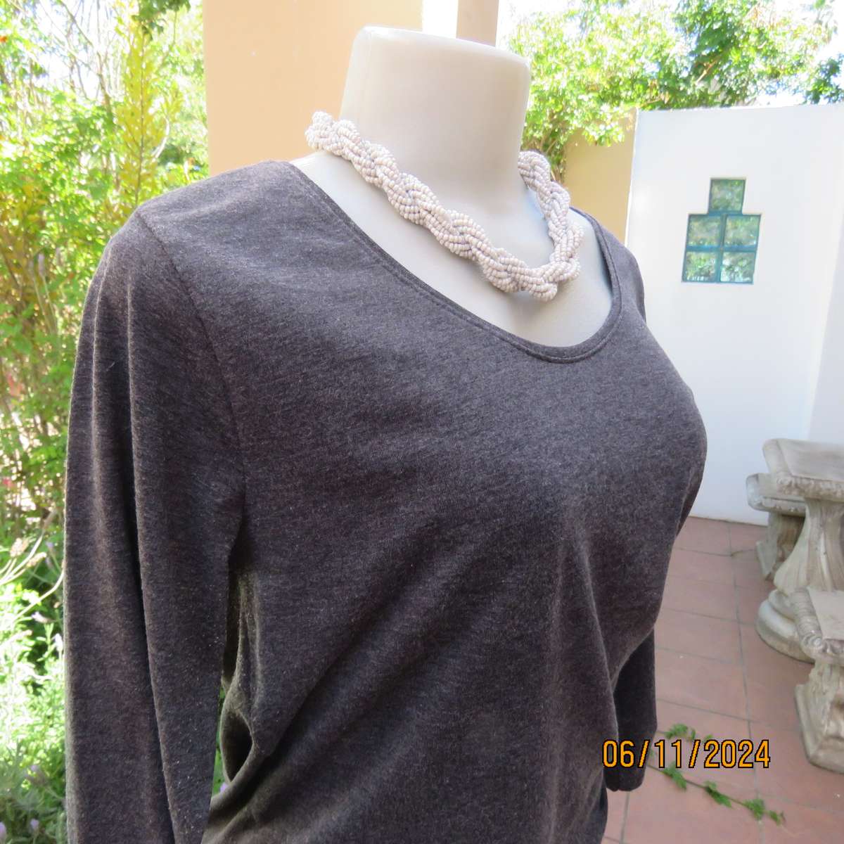 Mottled grey polycotton stretch top size 36-38. Bracelet length sleeves.