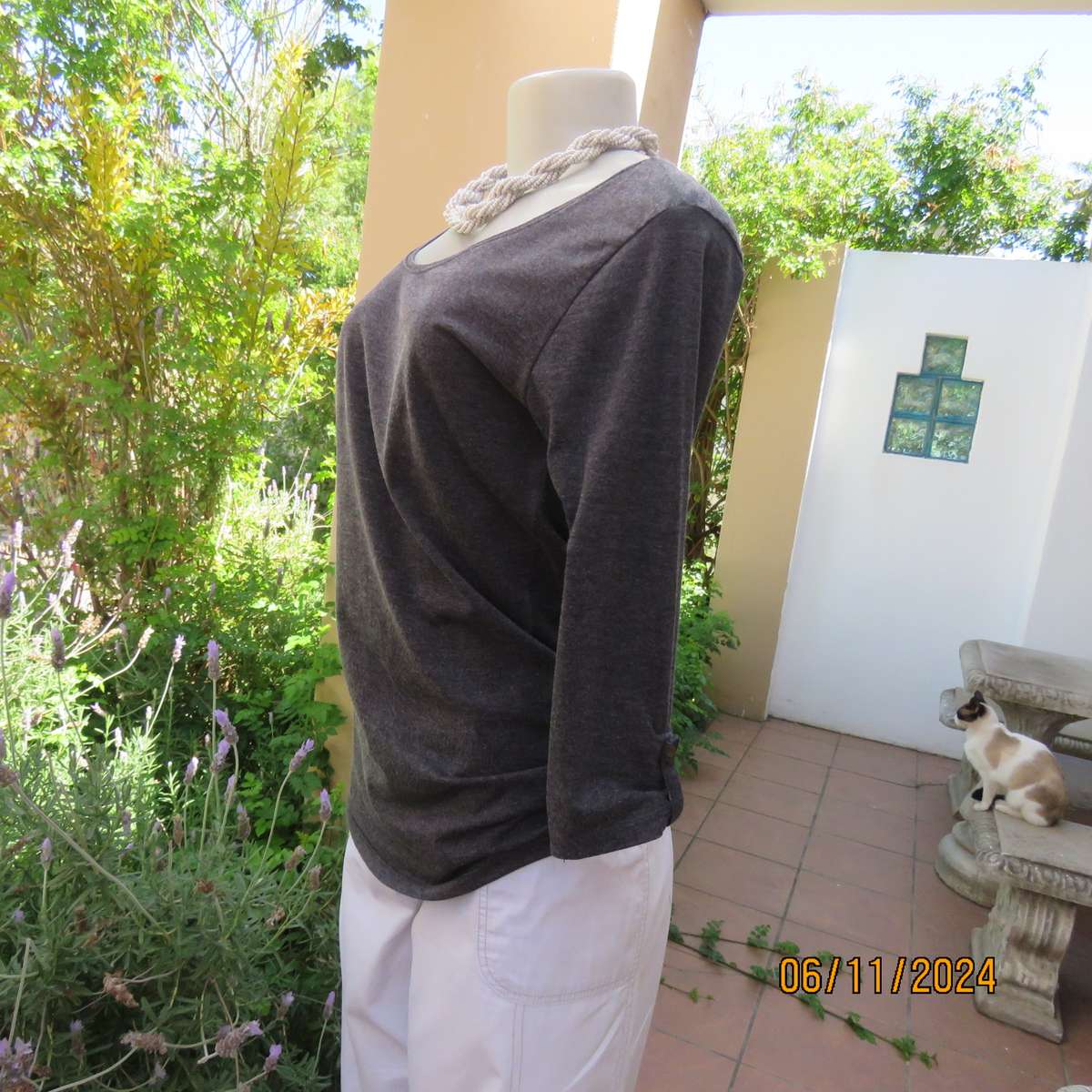 Mottled grey polycotton stretch top size 36-38. Bracelet length sleeves.