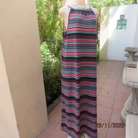 Maxi horizontal graphic striped dress in crimson-jade-black-blue. In polyester stretch. Size 36