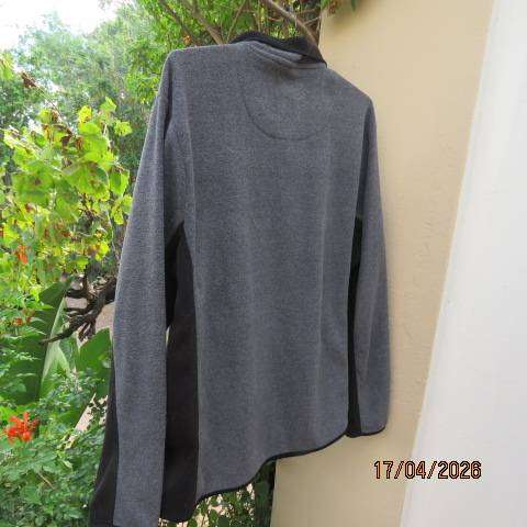 Woolworths men's grey and black stretch polyester long sleeve slip-over top XL