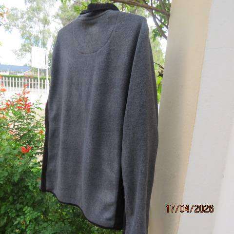 Woolworths men's grey and black stretch polyester long sleeve slip-over top XL