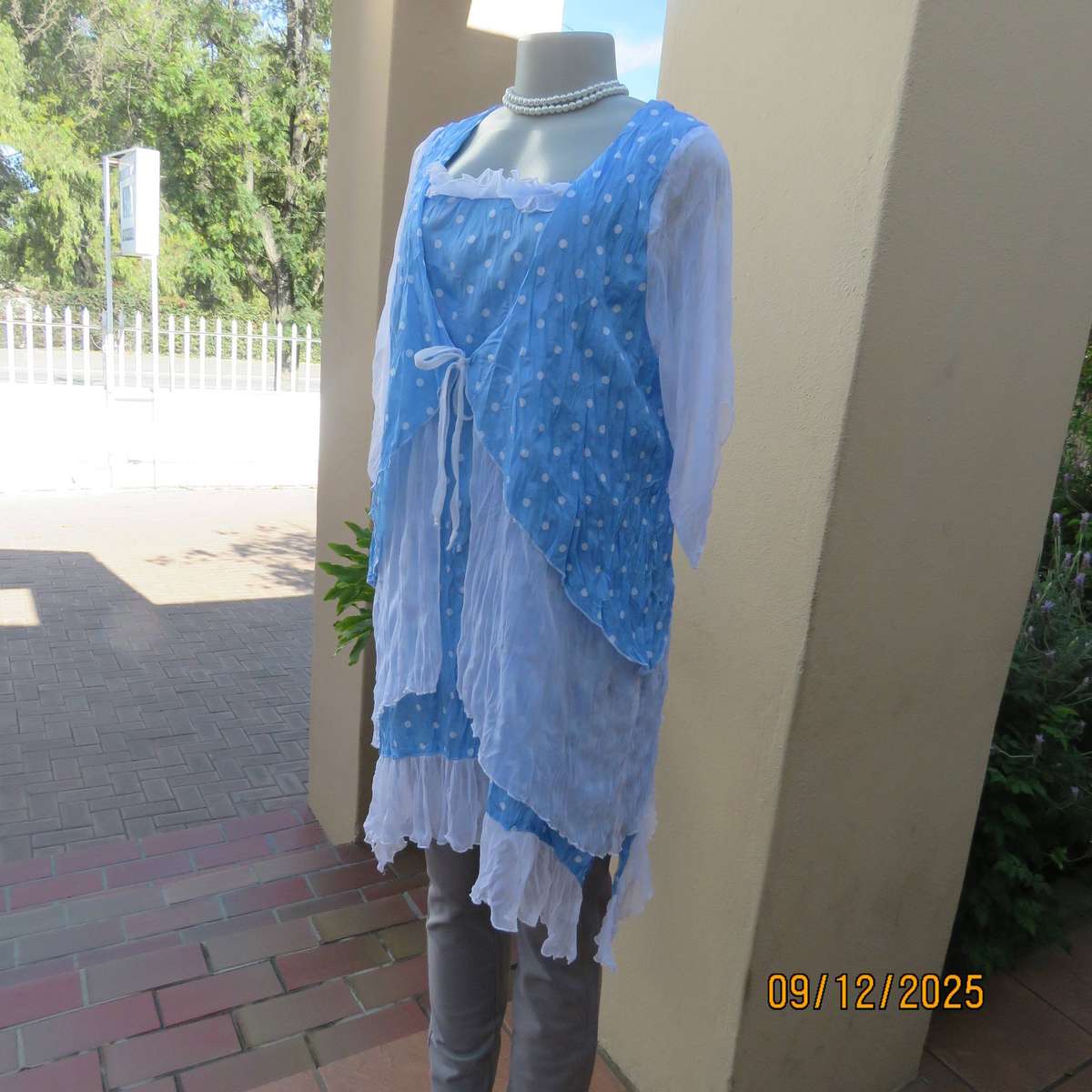 Skyblue white polkadot 2 pc long top in creased polyester-netting. Size 38